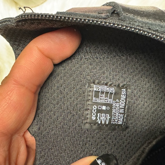 ECCO Shape M35 Ankle Boots 6.5 Black Leather Water-Resistant Comfort Zip Heels - Picture 5 of 7